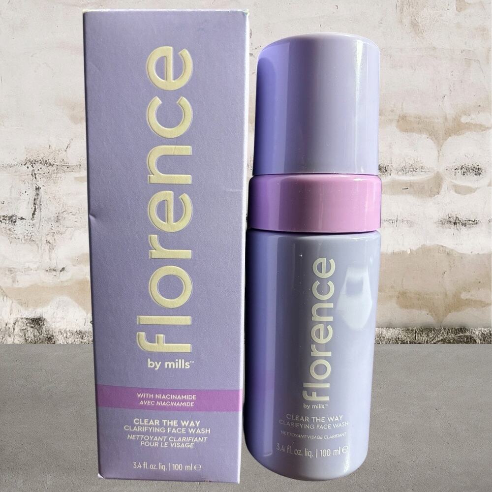Florence By Mills Clear The Way Clarifying Face Wash NIB